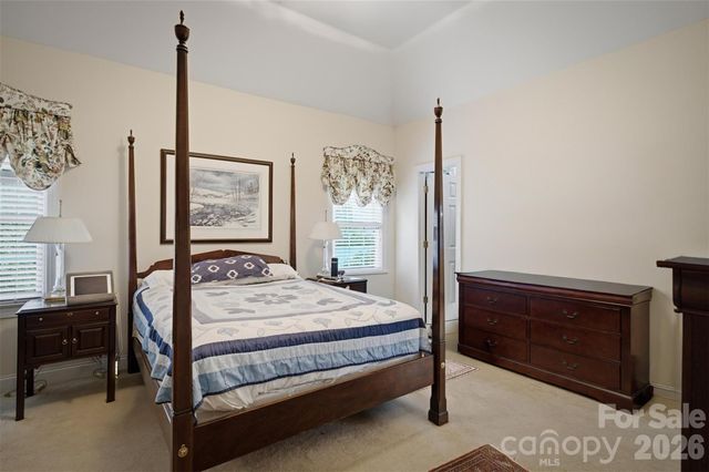 405 Woodridge Drive SE, Lenoir, NC 28645