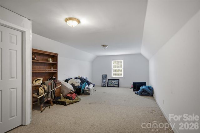 405 Woodridge Drive SE, Lenoir, NC 28645
