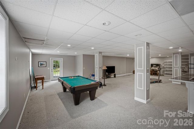 405 Woodridge Drive SE, Lenoir, NC 28645