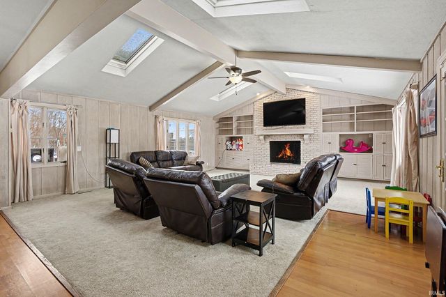 2412 Kenilworth Drive, Elkhart, IN 46514