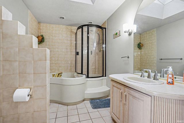 2412 Kenilworth Drive, Elkhart, IN 46514