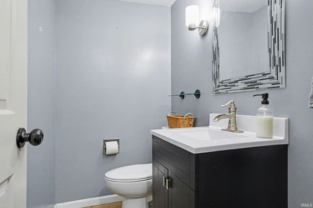 2412 Kenilworth Drive, Elkhart, IN 46514