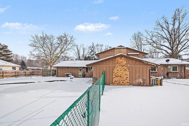 2412 Kenilworth Drive, Elkhart, IN 46514