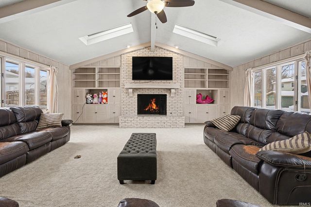 2412 Kenilworth Drive, Elkhart, IN 46514