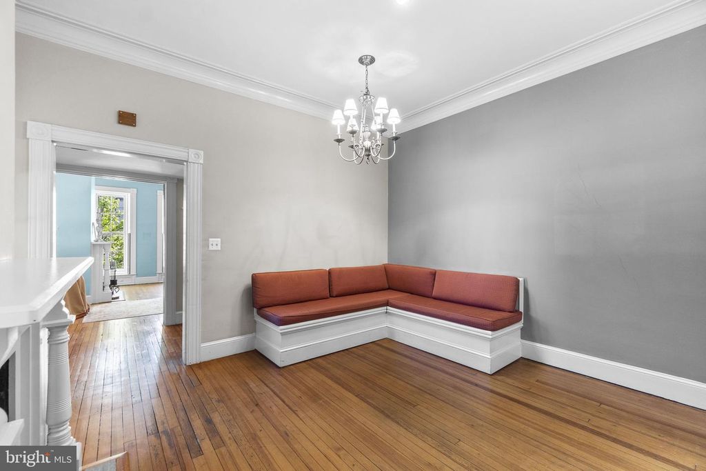 Image 12 of property listing at 3001 ELLIOTT ST, Baltimore, MD 21224