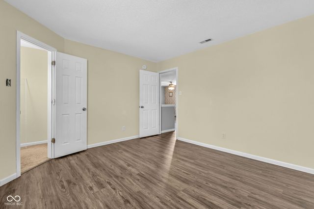 2297 Shadowbrook Drive, Plainfield, IN 46168