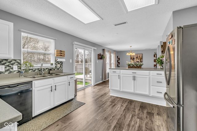 2297 Shadowbrook Drive, Plainfield, IN 46168