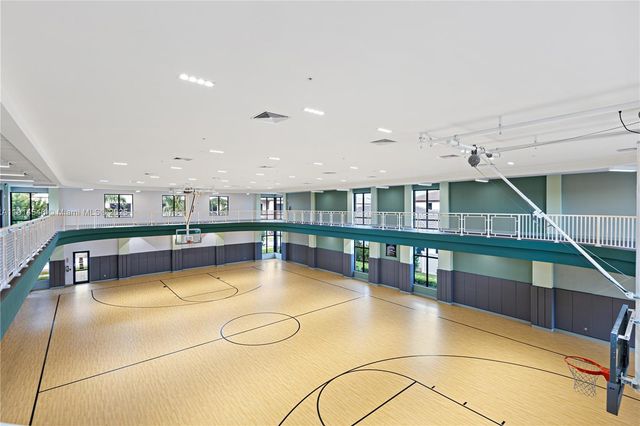 8001 NW 41st St F-303, Doral, FL 33166