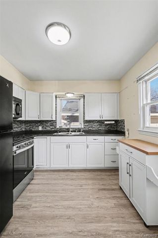 325 Viet Street, Davison, MI 48423