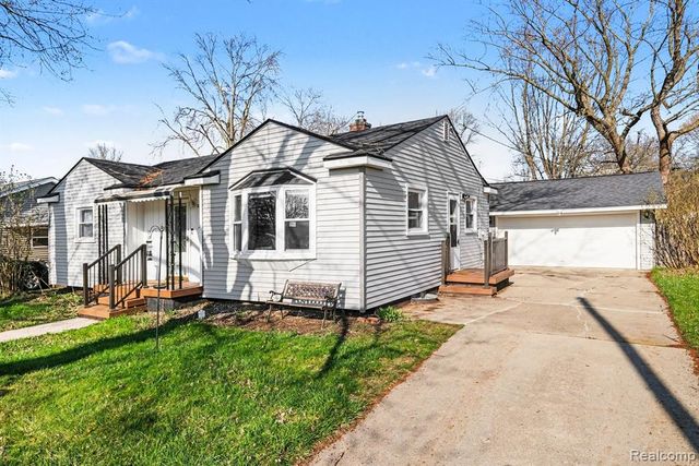 325 Viet Street, Davison, MI 48423