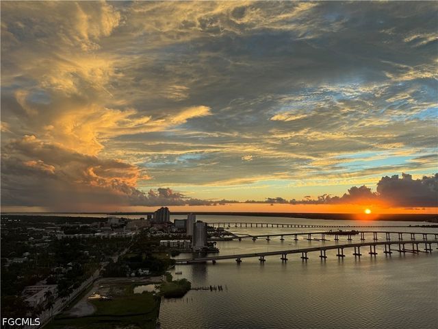 2743 1st ST 2703, Fort Myers, FL 33916