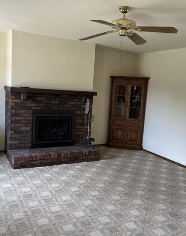 1214 Cherrywood DRIVE, Waukesha, WI 53188