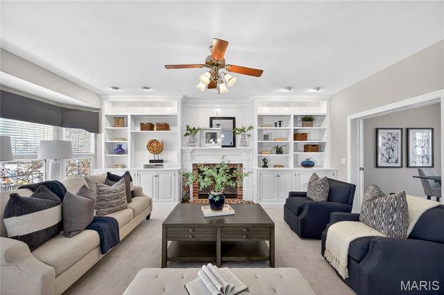 219 Braddock Way, St Peters, MO 63376