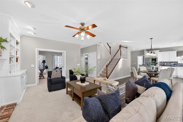 219 Braddock Way, St Peters, MO 63376