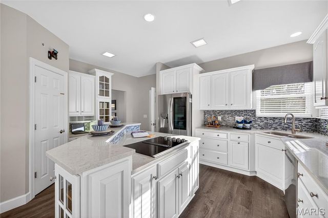 219 Braddock Way, St Peters, MO 63376