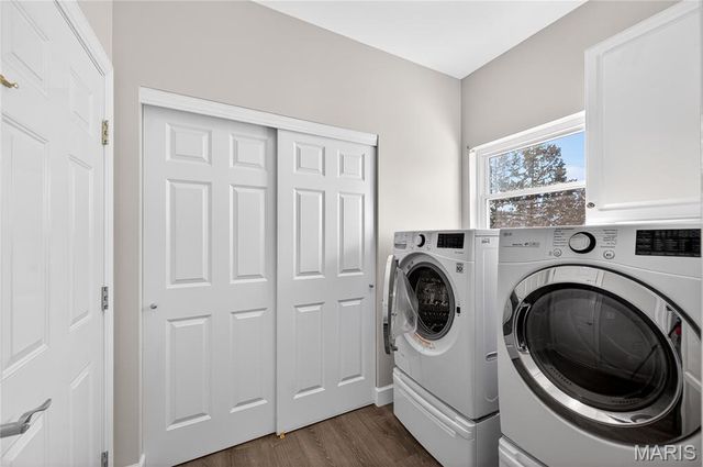 219 Braddock Way, St Peters, MO 63376