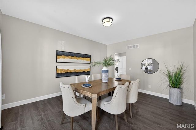 219 Braddock Way, St Peters, MO 63376