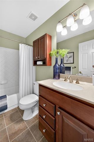 219 Braddock Way, St Peters, MO 63376