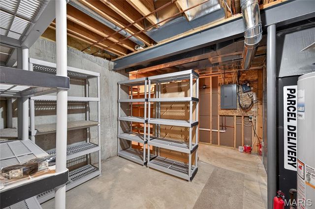 219 Braddock Way, St Peters, MO 63376