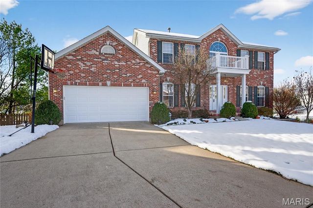 219 Braddock Way, St Peters, MO 63376