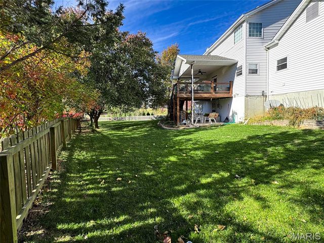 219 Braddock Way, St Peters, MO 63376