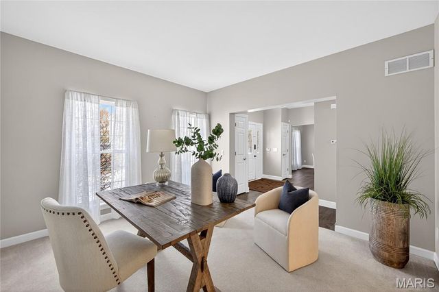 219 Braddock Way, St Peters, MO 63376