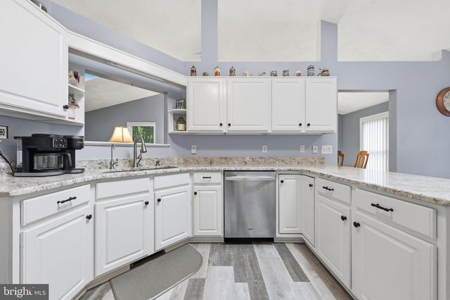 18664 RIVERGATE RD, Keedysville, MD 21756