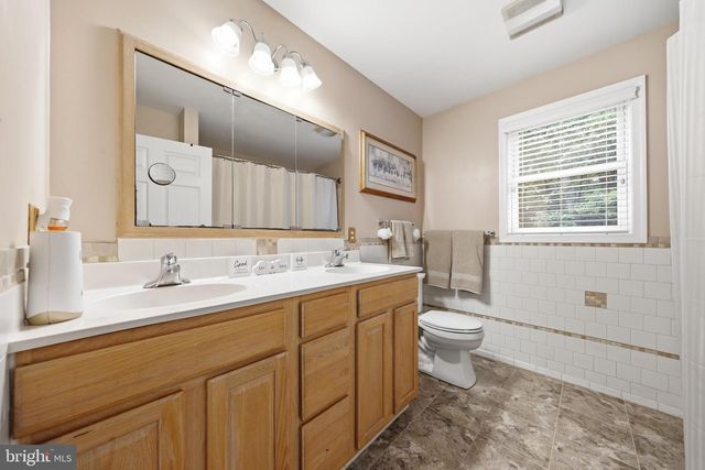 18664 RIVERGATE RD, Keedysville, MD 21756