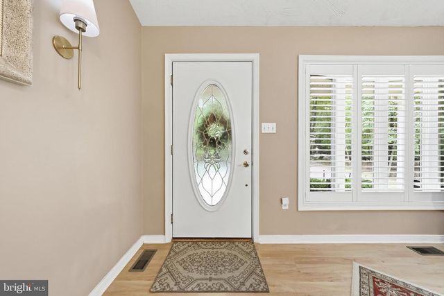 18664 RIVERGATE RD, Keedysville, MD 21756