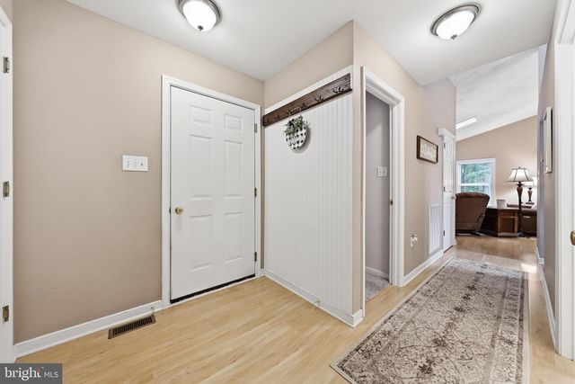 18664 RIVERGATE RD, Keedysville, MD 21756