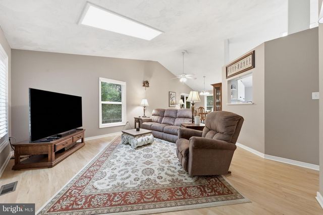 18664 RIVERGATE RD, Keedysville, MD 21756