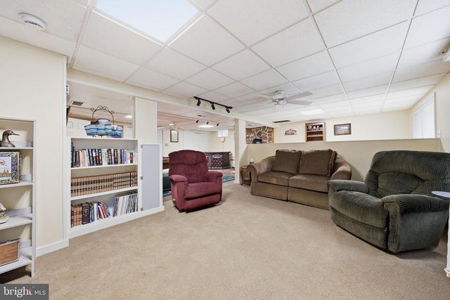 18664 RIVERGATE RD, Keedysville, MD 21756