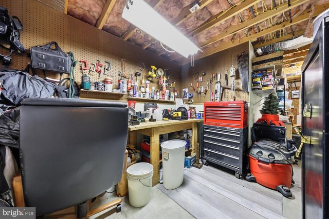 18664 RIVERGATE RD, Keedysville, MD 21756