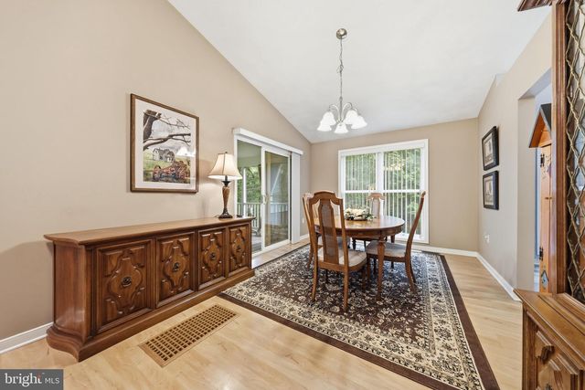 18664 RIVERGATE RD, Keedysville, MD 21756