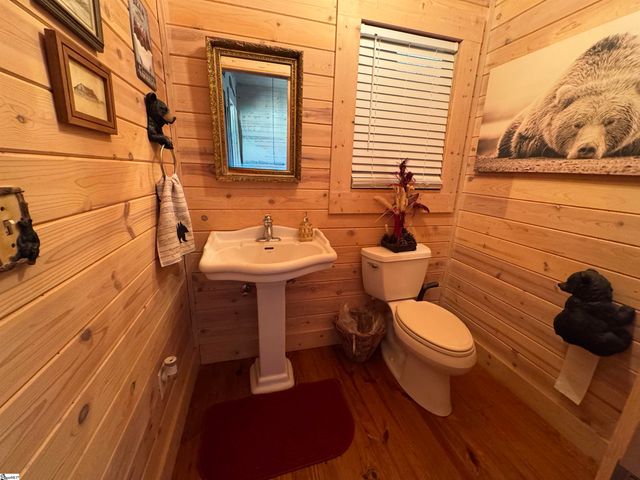 284 River Road, Westminster, SC 29693