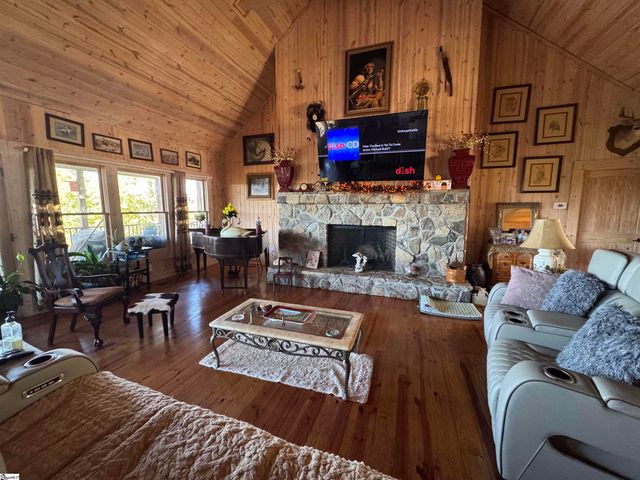 284 River Road, Westminster, SC 29693