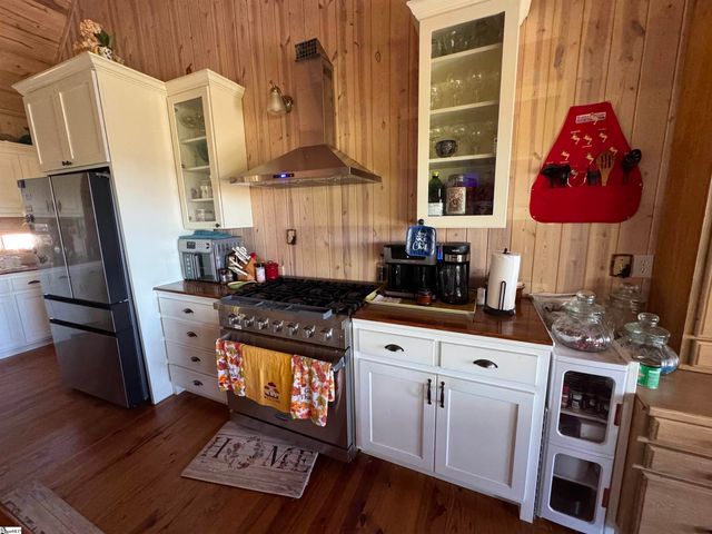 284 River Road, Westminster, SC 29693