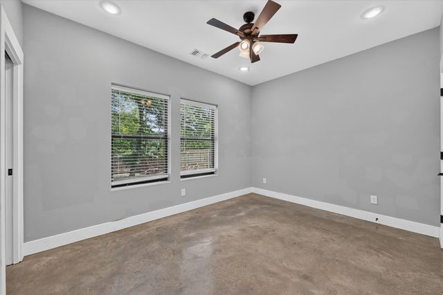 707 E Woodard Street, Denison, TX 75021