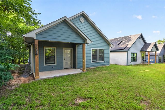 707 E Woodard Street, Denison, TX 75021