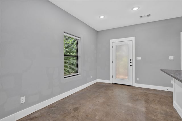 707 E Woodard Street, Denison, TX 75021