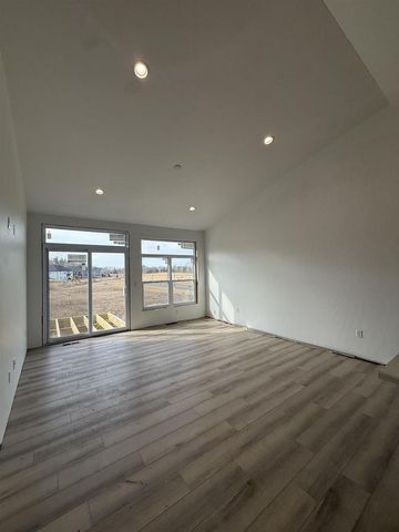 3375 SHAWANO AVENUE, Green Bay, WI 54313