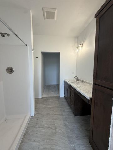 3375 SHAWANO AVENUE, Green Bay, WI 54313