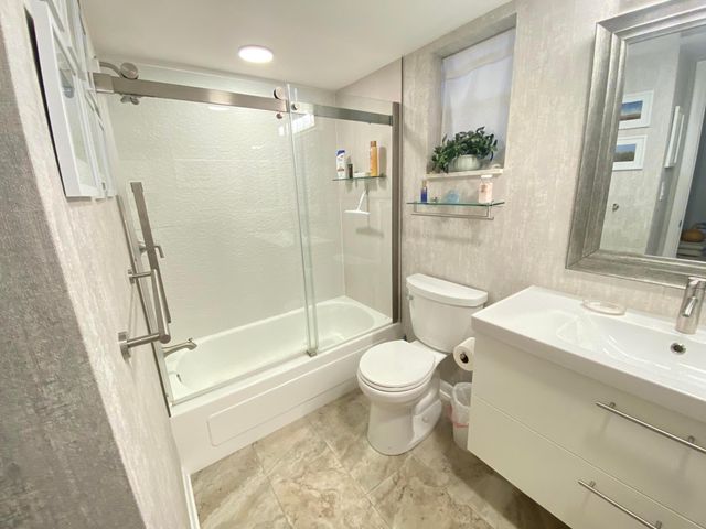 2566 S Garden Dr S S 306, Lake Worth, FL 33461