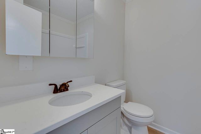 111 Oak Park Drive, Mauldin, SC 29662