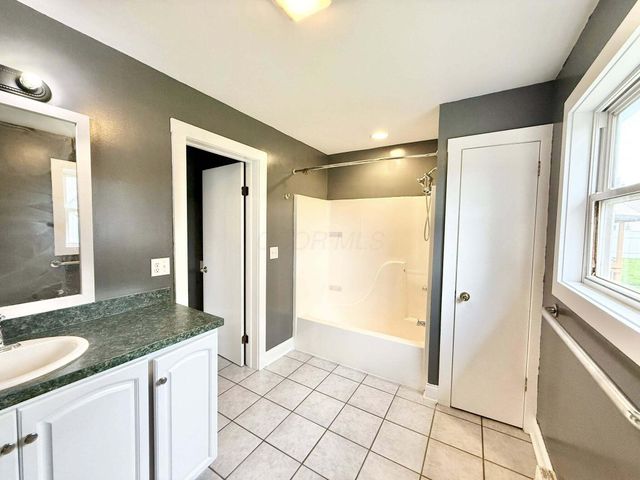 117 N Center Street, Mount Vernon, OH 43050