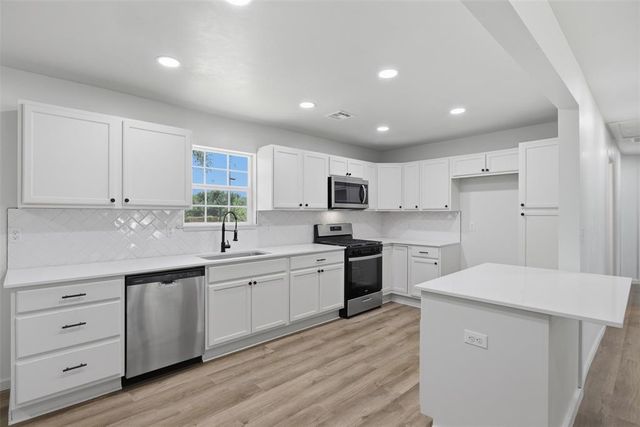 3244 Cox Street, Choctaw, OK 73020