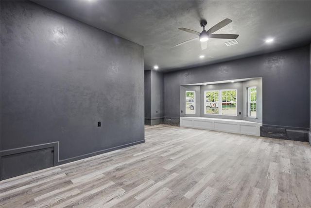 3244 Cox Street, Choctaw, OK 73020