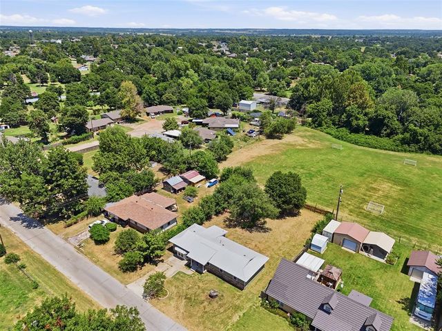 3244 Cox Street, Choctaw, OK 73020