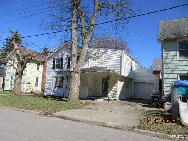 148 Chapel Street, Lockport City, NY 14094