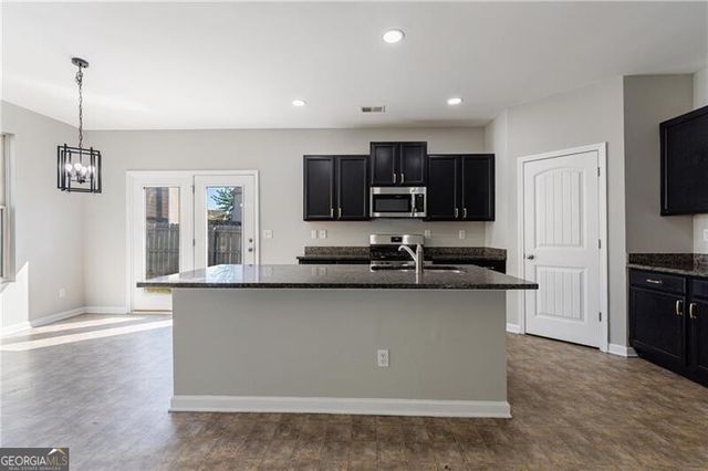 6535 Woodwell Drive, Union City, GA 30291